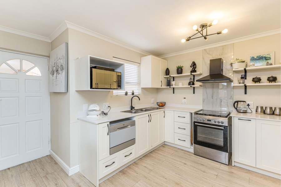 2 Bedroom Property for Sale in Durbanville Western Cape